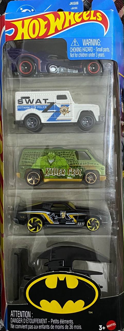 Hot Wheels Batman 5-Pack Diecast Car Set – Includes Batmobile, Gotham City SWAT, Killer Croc & Catwoman (1:64 Scale)
