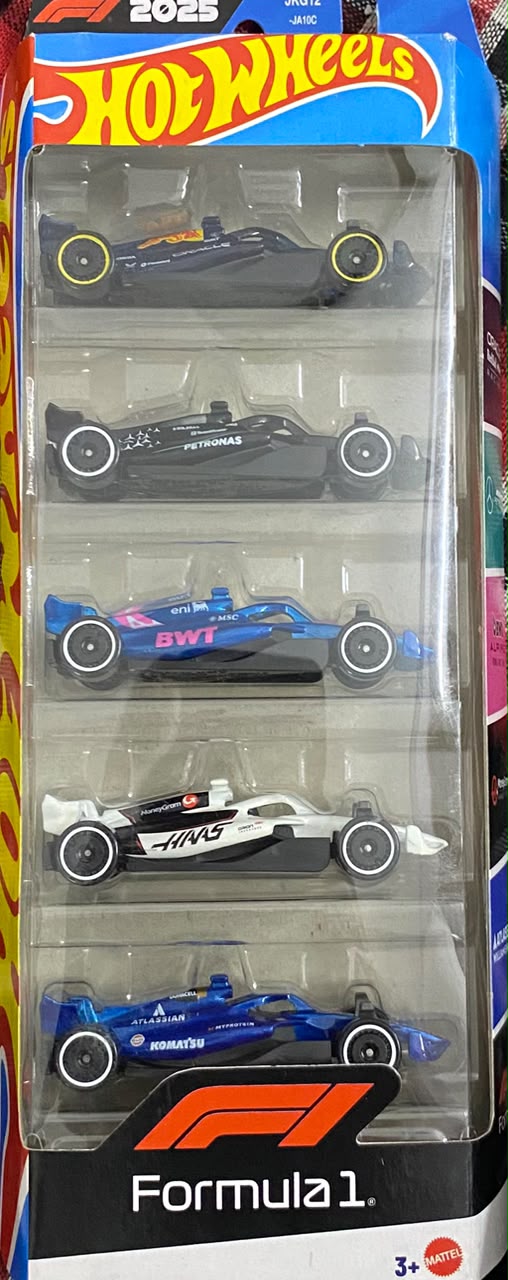 Hot Wheels F1 2025 Formula 1 5-Pack Diecast Car Set – Includes Red Bull, Mercedes, Alpine, Haas & Williams (1:64 Scale)