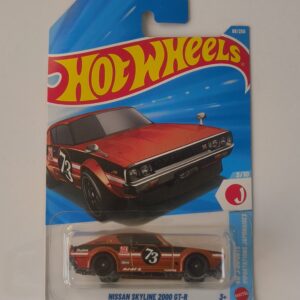 Hot Wheels Nissan Skyline 2000 GT R die cast front angle view Nissan Skyline 2000 GT R Hot Wheels side profile Skyline 2000 GT R miniature grille close up Hot Wheels Hakosuka GT R in packaging Classic Nissan Skyline 2000 GT R collectible model
