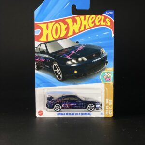 Nissan Syline GT-R 1:64 die-cast by Hotwheels