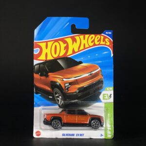 Silverado EV Rst 1:64 die-cast by Hotwheels