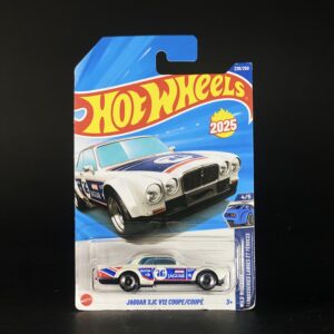 Jaugar XJC V12 Coupe 1:64 die-cast by Hotwheels