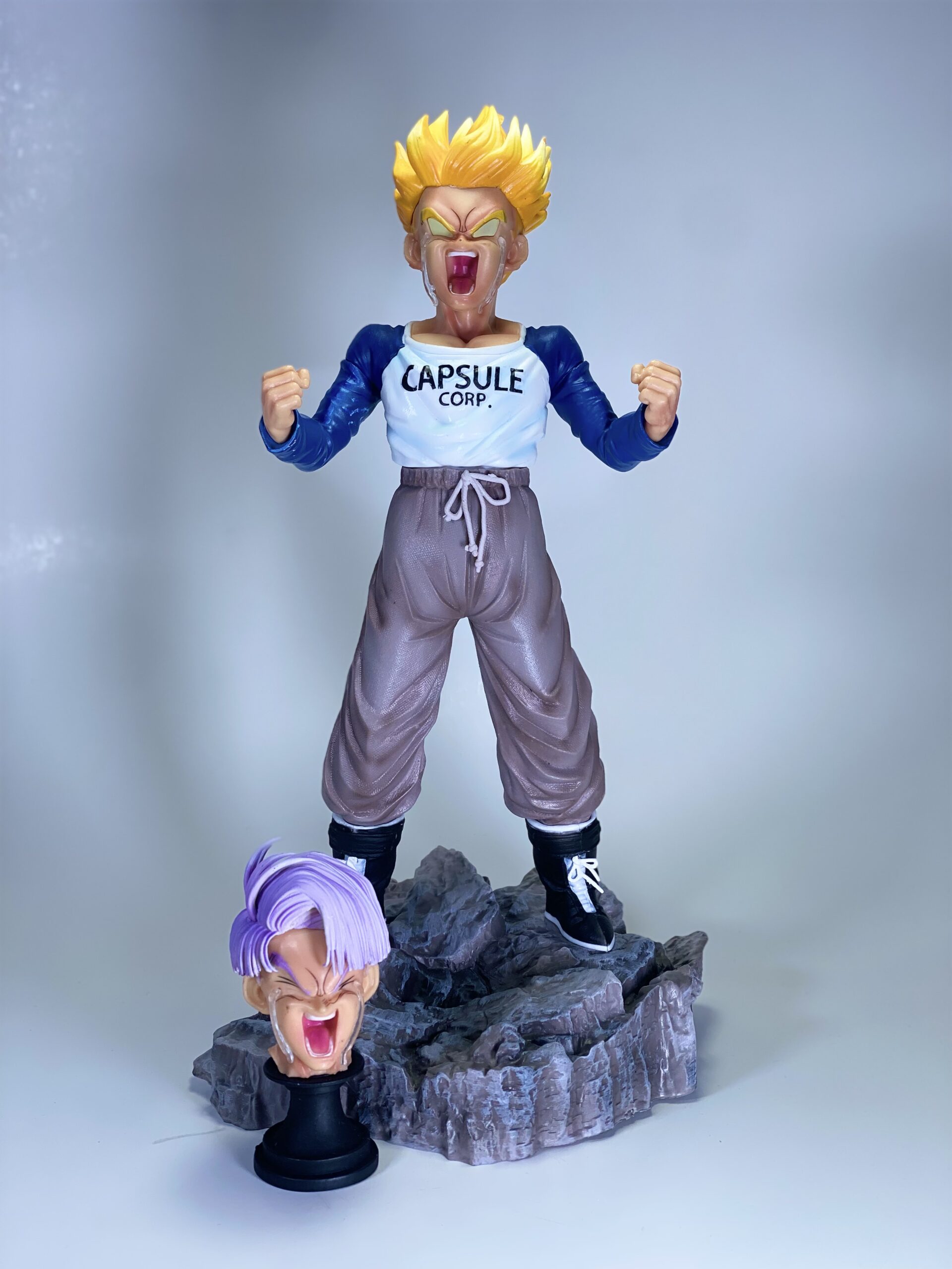 DRAGON BALL Z SUPER SAIYAN TRUNKS - Image 3